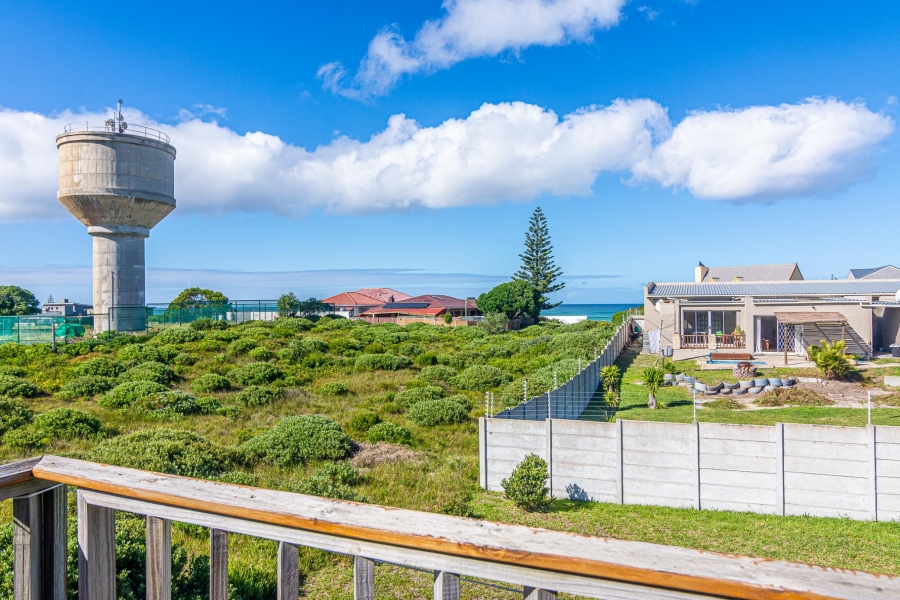 4 Bedroom Property for Sale in Pearly Beach Western Cape